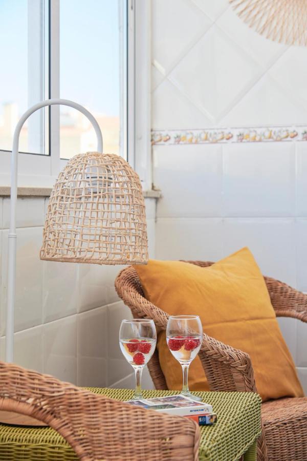 שטובל Central & Sunny 2Br Apt Near Beach, By Timecooler מראה חיצוני תמונה
