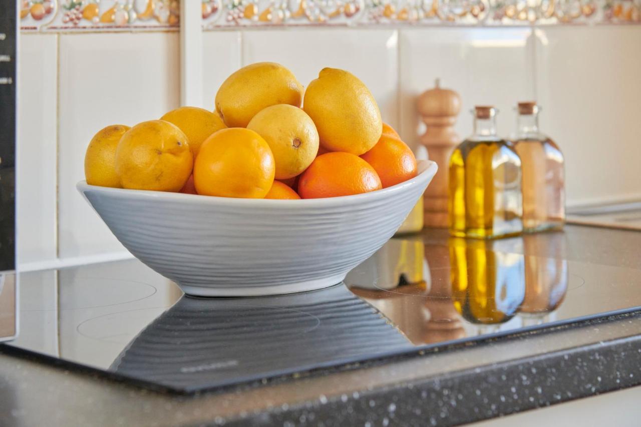שטובל Central & Sunny 2Br Apt Near Beach, By Timecooler מראה חיצוני תמונה